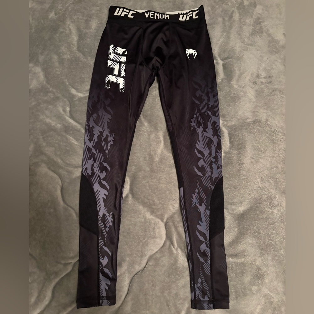 UFC Venum fight week men’s performance tight